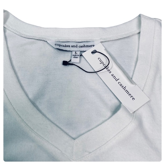 Cupcakes & Cashmere Gazella V-neck Ultra Soft Long Sleeve Sweater - L - NWT - Picture 9 of 13